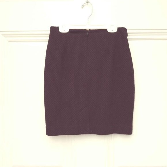 Red and Black Pattern Banana Republic A-Line Mini Skirt - Women's 0P - Picture 6 of 6